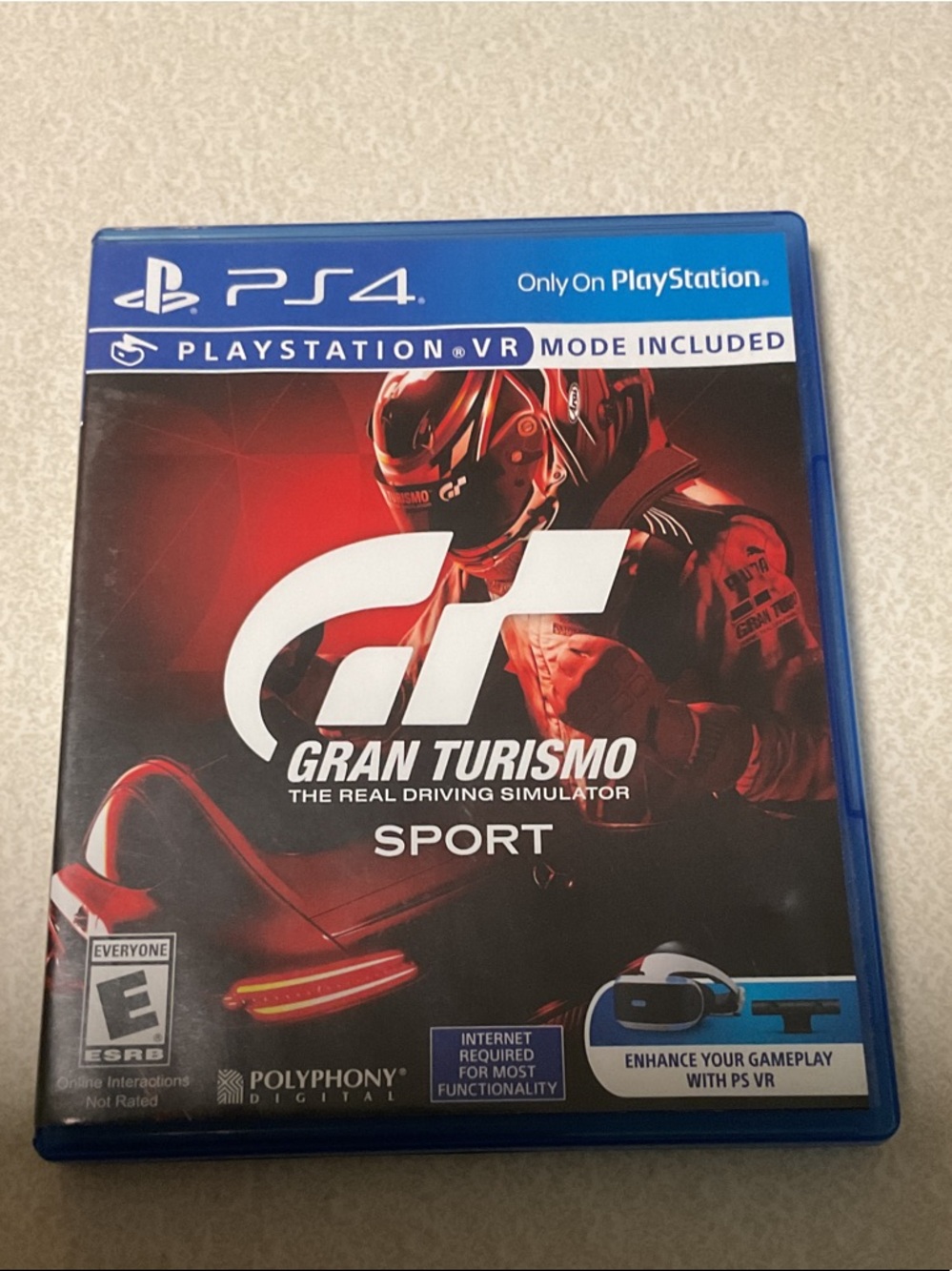 Gran Turismo Sport (Red/Black) - PlayStation 4